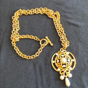 Gold, pearl and rhinestone chain